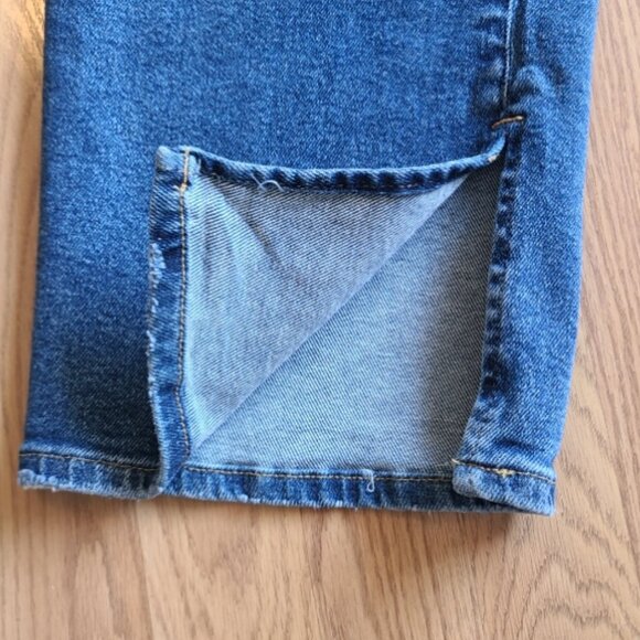 NWT! GOOD AMERICAN GOOD BOY ALWAYS FITS SPLIT HEM JEAN HIGH RISE STRAIGHT 20-26 - Picture 6 of 8